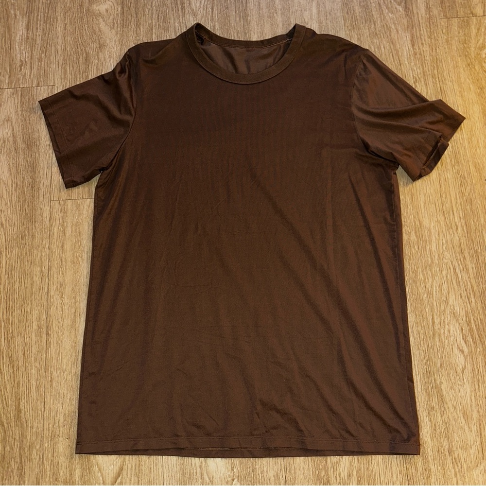 Lululemon Fundamental Tee Short Sleeve Shirt